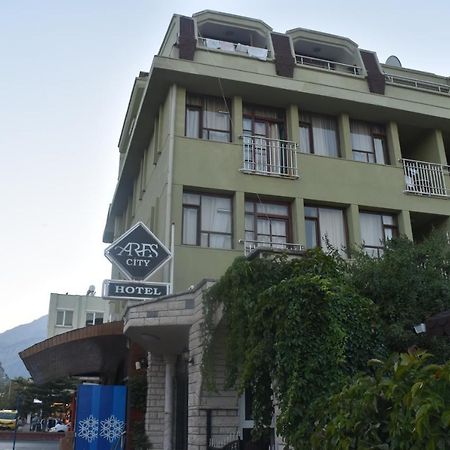 Ares City Hotel ケメル エクステリア 写真