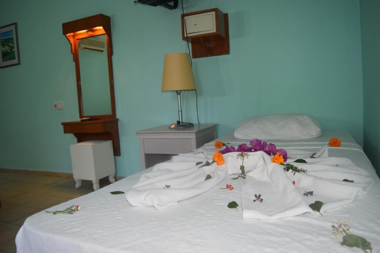 Ares City Hotel ケメル エクステリア 写真
